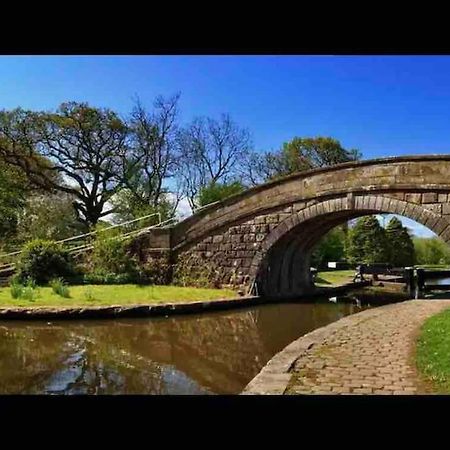 Coniston House Lancaster 3 Bedrooms Parking And Garden ภายนอก รูปภาพ