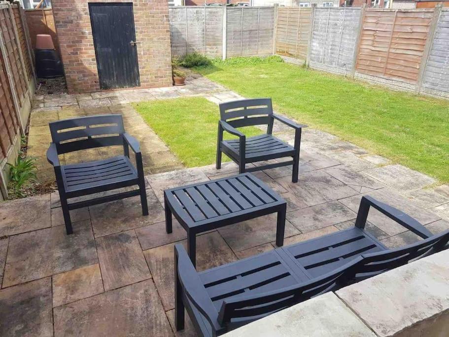 Coniston House Lancaster 3 Bedrooms Parking And Garden ภายนอก รูปภาพ