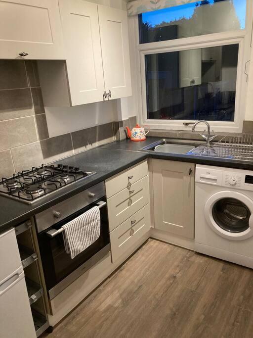 Coniston House Lancaster 3 Bedrooms Parking And Garden ภายนอก รูปภาพ